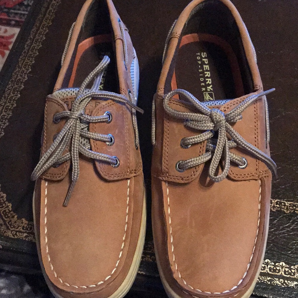 Shoes - Picture 3 of 3